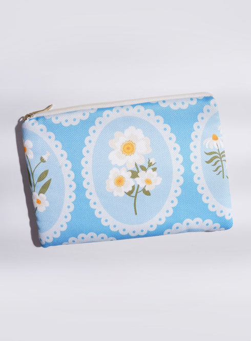 Design 18 Makeup Bag
